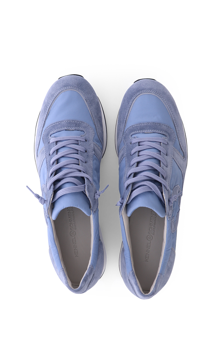 TRAINER